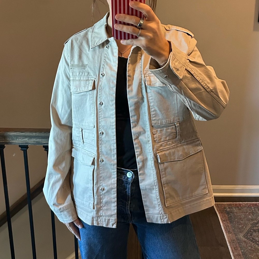 Vineyard Vines Cargo Utility Jacket Size S Beige Coastal Prep - Picture 6 of 6